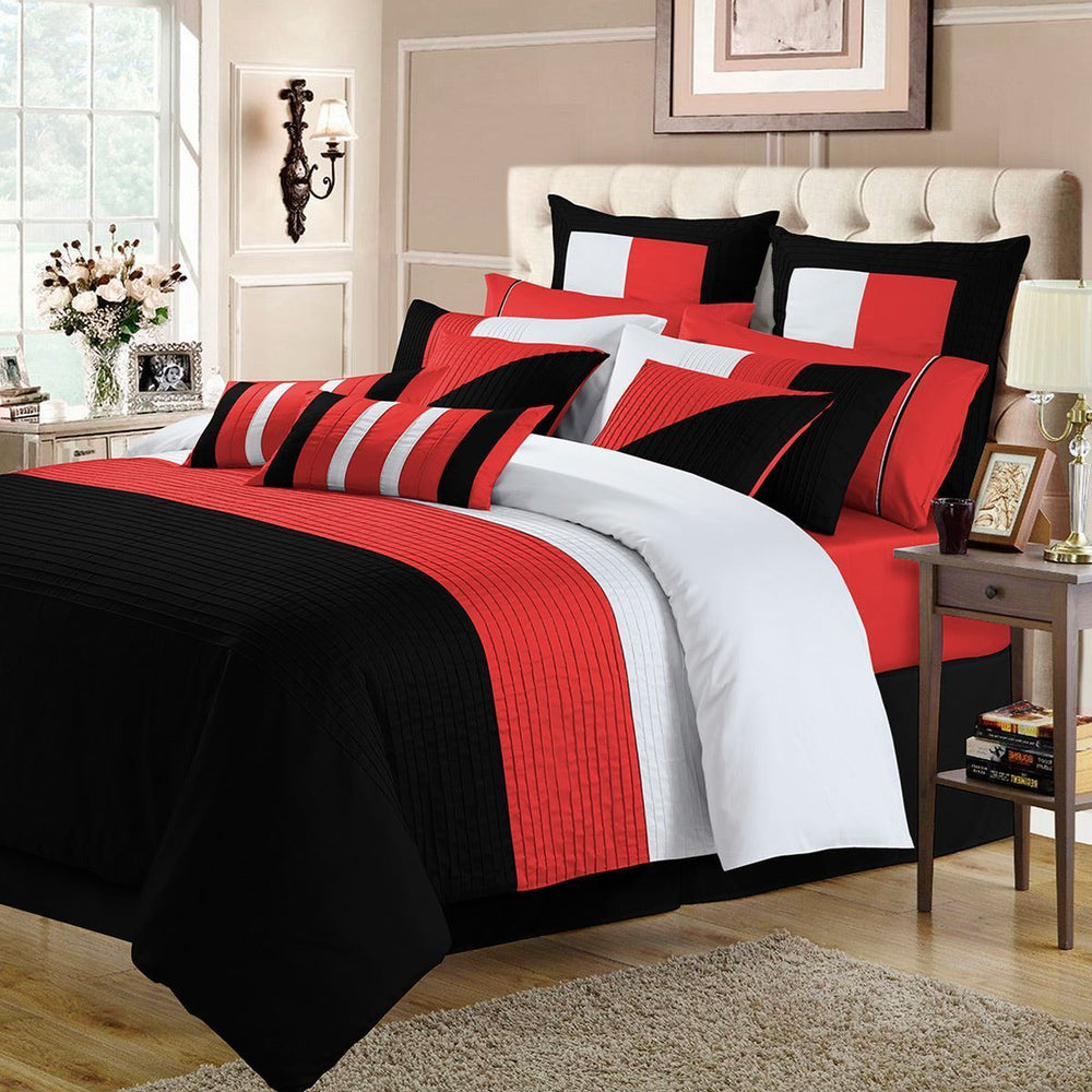 Embellish Horizontal Pleats Duvet Set Black & Red