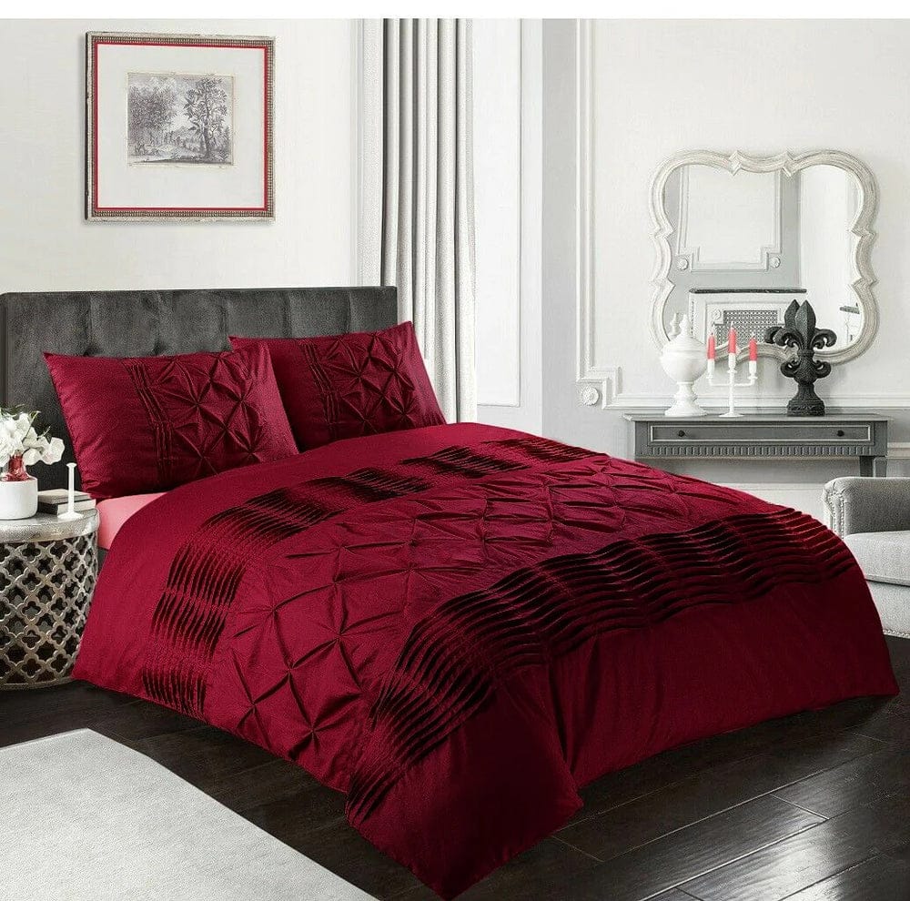 DIAMOND PINTUCK IMPERIAL MAROONDUVET SET 8 PCS (LUXURY)