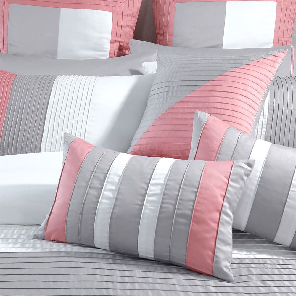 Embellish Horizontal Pleats Duvet Set Pink & Grey