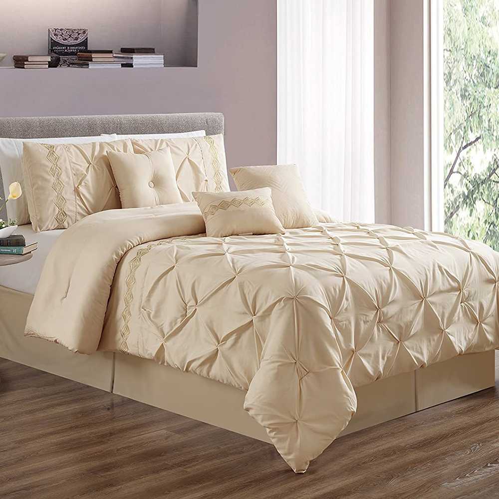 Embroidered Pintuck Duvet -Ivory