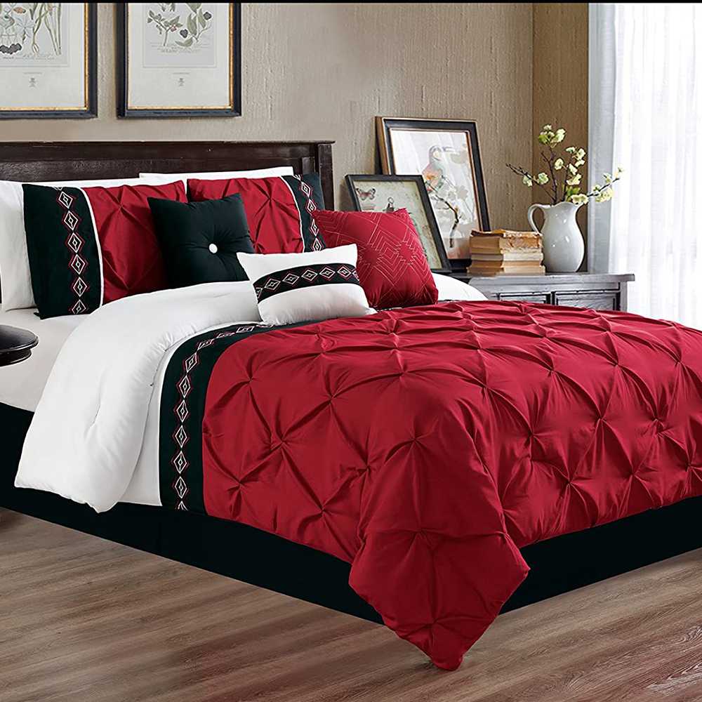 Embroidered Pintuck Duvet -Red