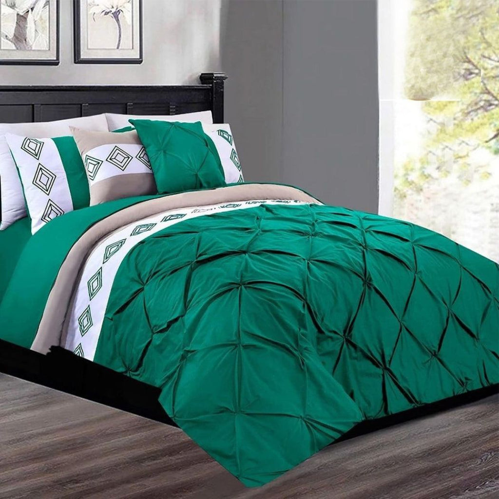 Embroidered Pintuck Duvet -Green