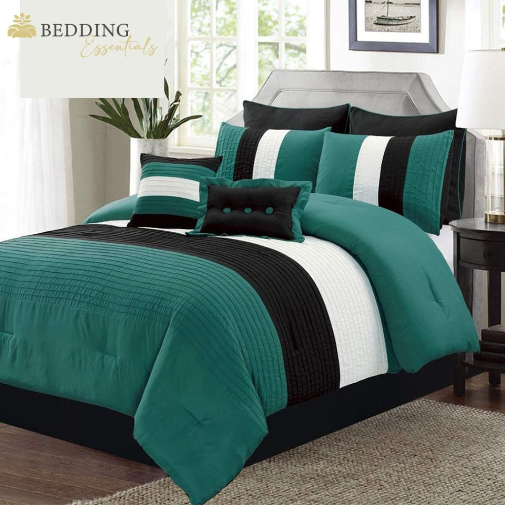 Embellish Horizontal Pleats Duvet Set Green & Black