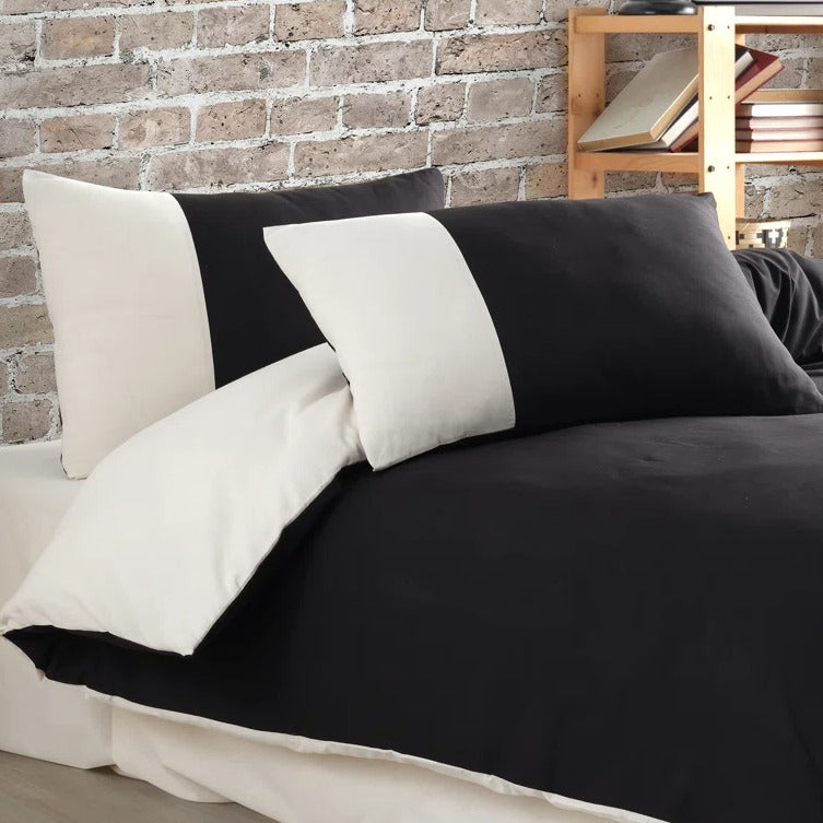 8 Pcs (Luxury)Reversible Black/Cream-Duvet Set