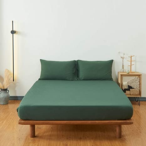 Dyed Cotton Fitted Sheet With Pillow Covers-Green