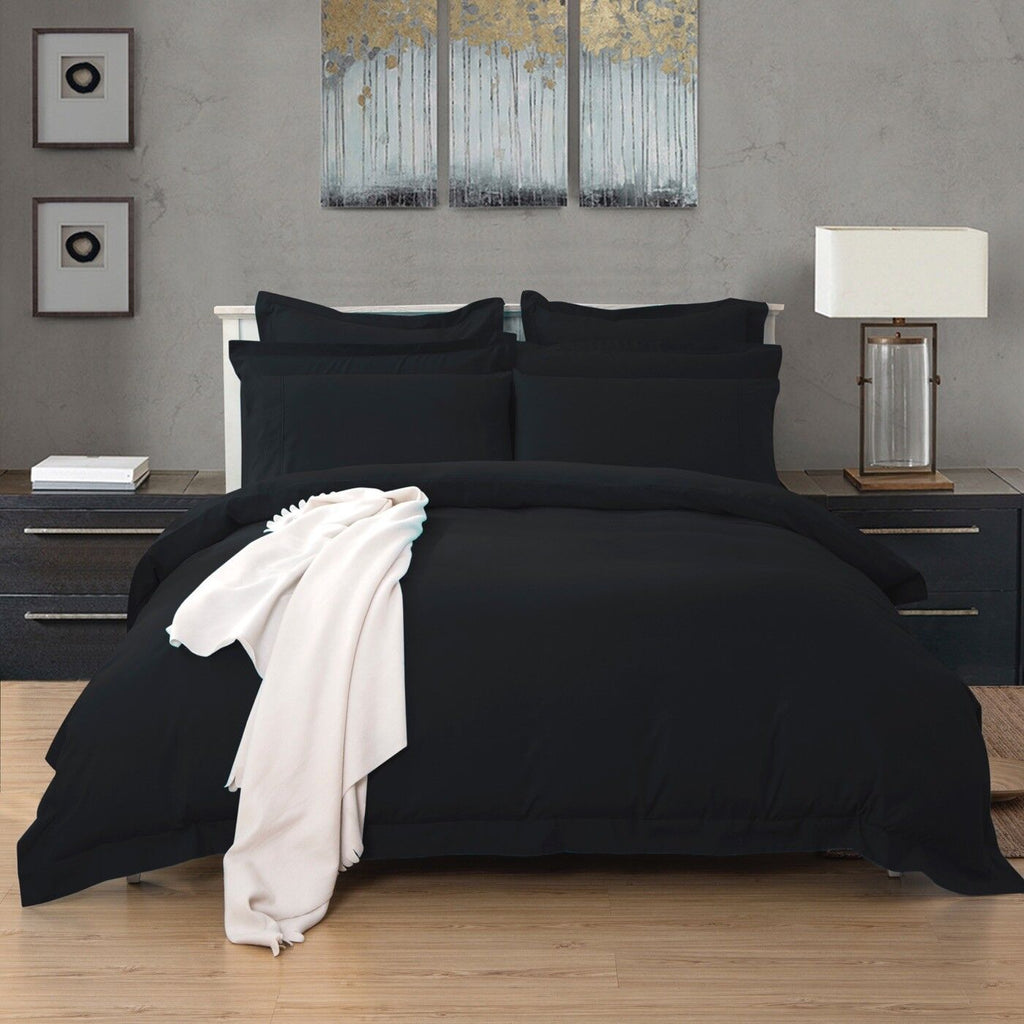 8 Pc'Luxury Duvet Set Black